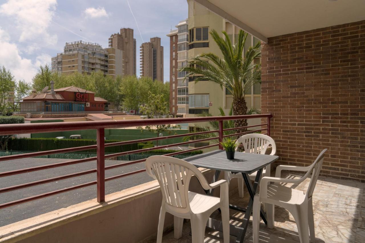 Levante Carlos V 1B Benidorm Buitenkant foto